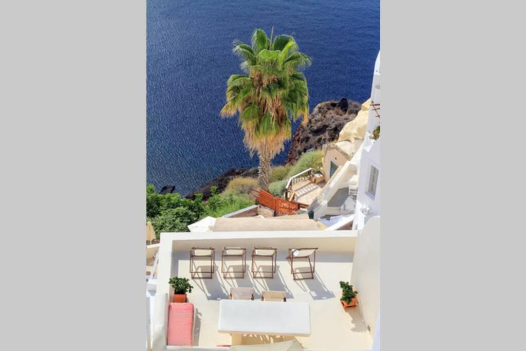 Dionyssos Cave House Villa Oia  Exterior photo